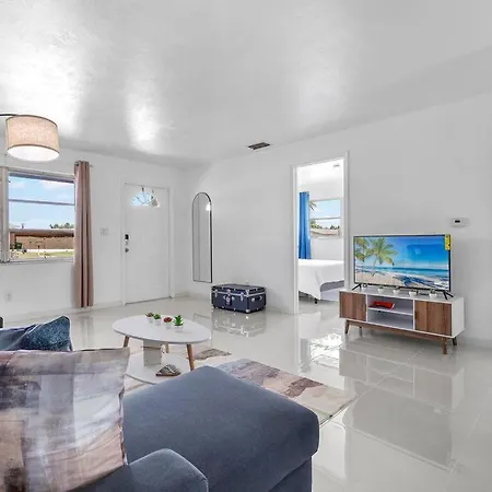 Best Location In Cape Coral! Exterior photo