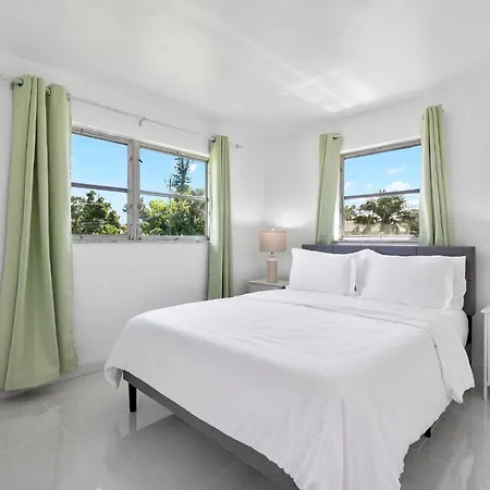 Best Location In Cape Coral! Exterior photo